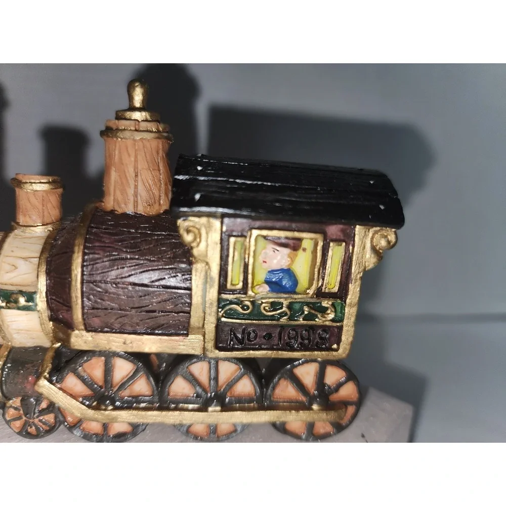 JC Penney Home Towne‎ Express Engine from the 1998 Edition Christmas Train